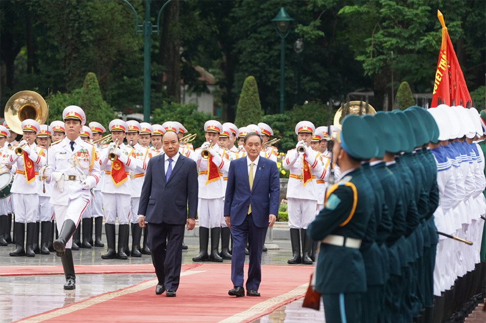 Thủ tướng Nguyễn Xuân Phúc chủ trì lễ đón chính thức Thủ tướng Nhật Bản Suga Yoshihide - Ảnh 3