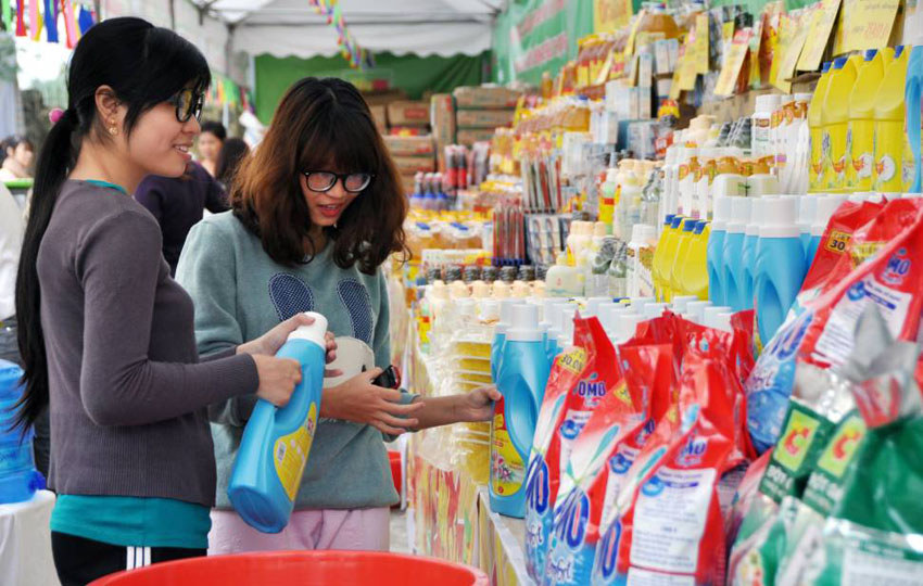 Hà Nội: 141 sản phẩm, dịch vụ đạt tiêu chí hàng Việt Nam được người tiêu dùng yêu thích - Ảnh 2