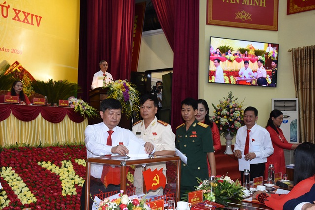 Đồng chí Nguyễn Phi Thường tái đắc cử Bí thư Huyện ủy Ứng Hòa khóa XXIV, nhiệm kỳ 2020-2025 - Ảnh 3