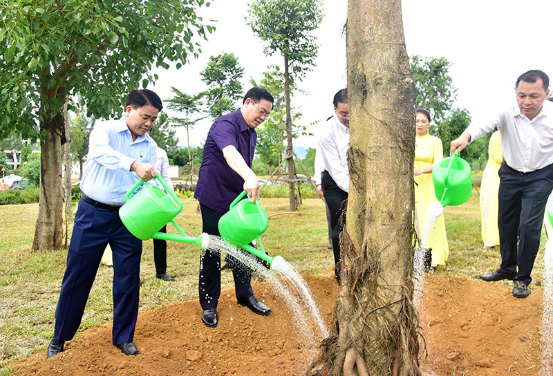 Bí thư Thành uỷ Vương Đình Huệ: Định vị để Hà Nội trở thành trung tâm khoa học công nghệ - Ảnh 1