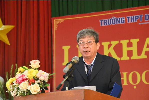 Trường phổ thông trung học Dân tộc Nội trú tỉnh Quảng Ngãi bước vào năm học mới - Ảnh 2