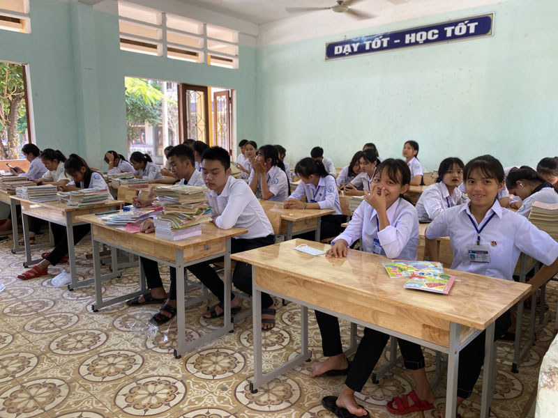 Trường phổ thông trung học Dân tộc Nội trú tỉnh Quảng Ngãi bước vào năm học mới - Ảnh 3