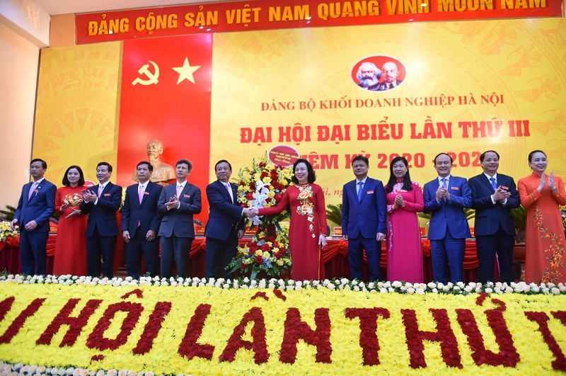 Phó Bí thư Thường trực Thành ủy: Đảng ủy Khối Doanh nghiệp Hà Nội phải thực sự là “cầu nối” giữa doanh nghiệp với Thành phố - Ảnh 2