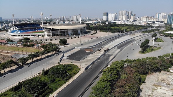 Hà Nội: Tháo dỡ 12 vị trí giao thông bất hợp lý quanh khu vực đường đua F1 - Ảnh 1