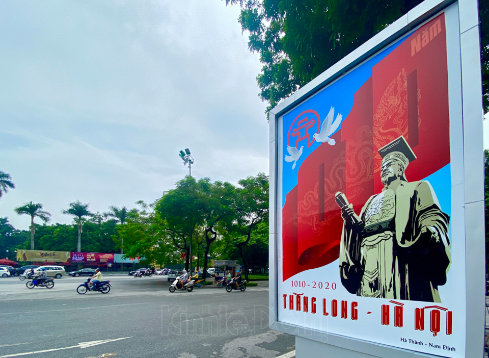 [Ảnh] Dấu ấn kỷ niệm Thăng Long - Hà Nội 1010 năm tuổi trên phố phường Hà Nội - Ảnh 6