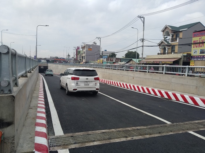 TP Hồ Chí Minh: Cận cảnh hầm chui N2 An Sương trong ngày đầu thông xe - Ảnh 3