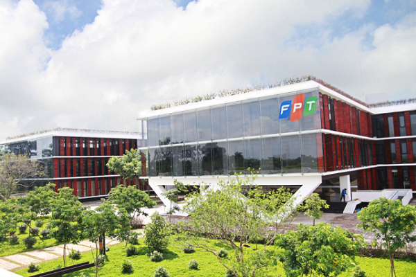 FPT đứng đầu về nơi làm việc tốt nhất Việt Nam - Ảnh 1