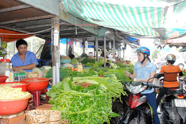 Tiêu dùng trong tuần: Giá vàng, xăng dầu và thực phẩm đồng loạt tăng mạnh - Ảnh 3