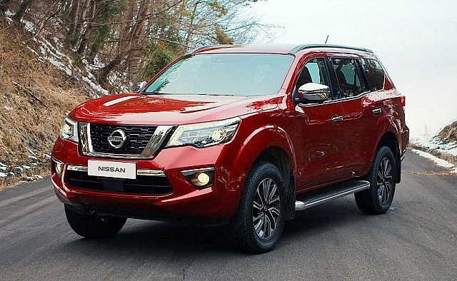 Giá xe ô tô hôm nay 30/8: Nissan Terra giá thấp nhất 848 triệu đồng - Ảnh 1