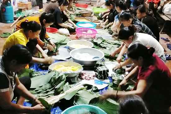 Hà Đông: Mọi tấm lòng hướng về đồng bào miền Trung bị thiên tai lũ lụt - Ảnh 3