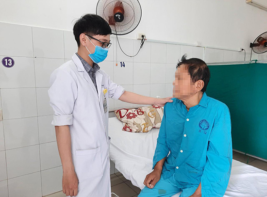 Bệnh viện Đà Nẵng ghép thận thành công cho 2 bệnh nhân - Ảnh 1