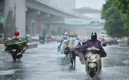 Thời tiết hôm nay 5/7: Hà Nội và các tỉnh miền Bắc tiếp tục mưa dông - Ảnh 1