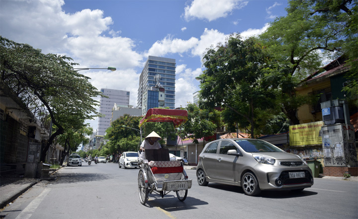 Thời tiết hôm nay 9/8: Hà Nội nắng nóng trở lại, nhiệt độ cao nhất trên 35 độ C - Ảnh 1