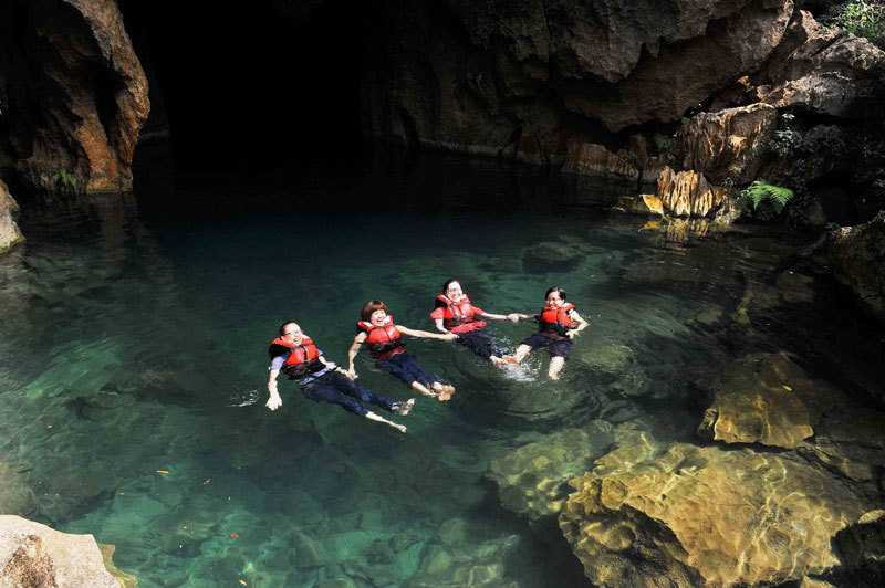 Trải nghiệm hang Tối -  sông Chày - Ảnh 1