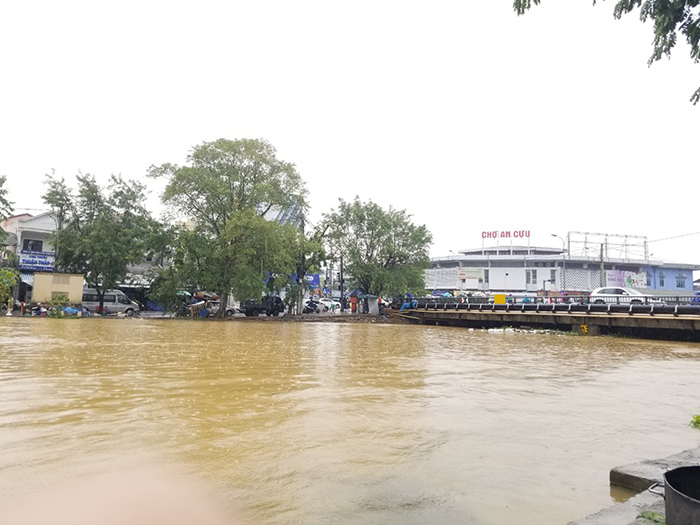 Thừa Thiên Huế: Gần 25.000 ngôi nhà bị ngập lụt nghiêm trọng - Ảnh 1