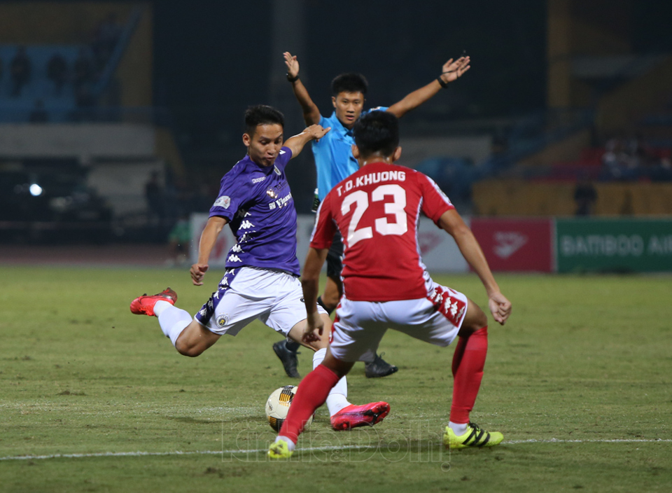 [Ảnh] Quang Hải ''nhảy múa'' với trái bóng giúp Hà Nội FC thắng TP Hồ Chí Minh - Ảnh 2