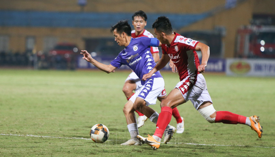 [Ảnh] Quang Hải ''nhảy múa'' với trái bóng giúp Hà Nội FC thắng TP Hồ Chí Minh - Ảnh 4