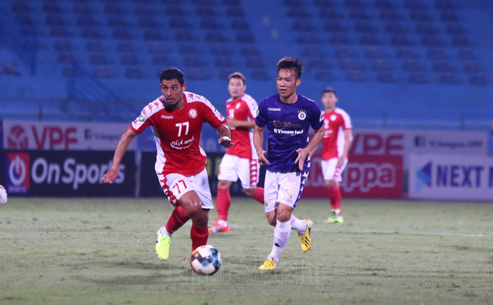 [Ảnh] 2 tân binh triệu đô mờ nhạt, TP Hồ Chí Minh thua 1-5 trước Hà Nội FC - Ảnh 5