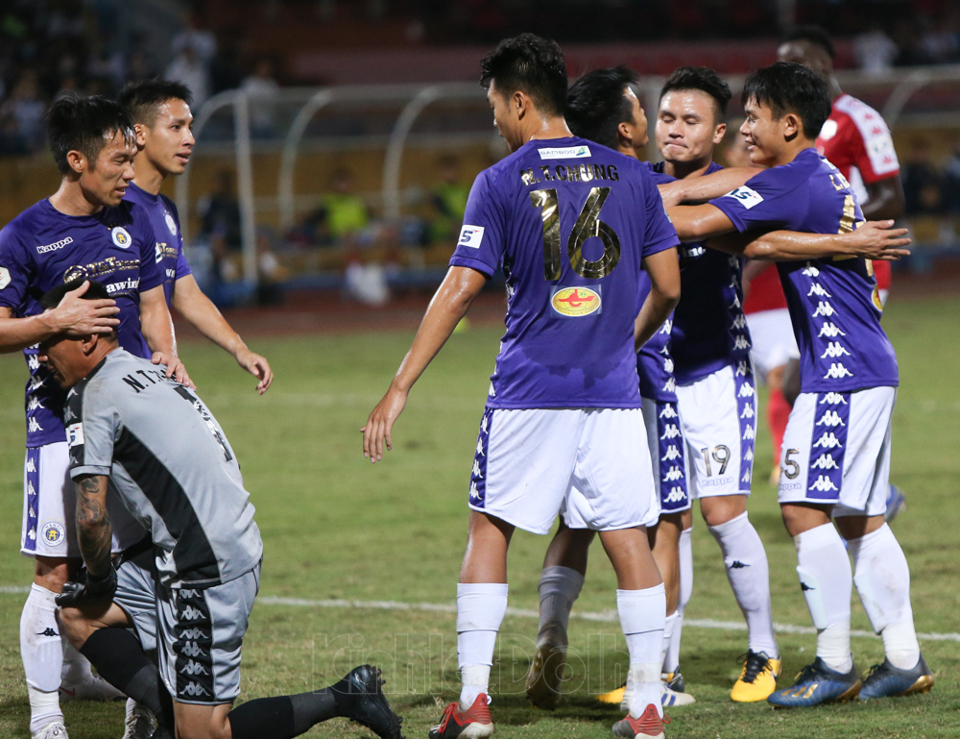 [Ảnh] Quang Hải ''nhảy múa'' với trái bóng giúp Hà Nội FC thắng TP Hồ Chí Minh - Ảnh 8