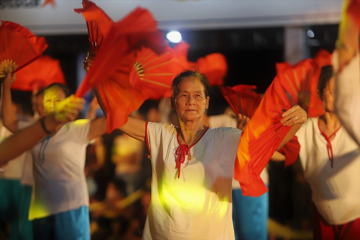 Hội tụ sắc màu văn hóa truyền thống trong lễ hội đường phố "Hà Nội - điểm đến xanh" - Ảnh 14