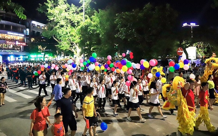 Hội tụ sắc màu văn hóa truyền thống trong lễ hội đường phố "Hà Nội - điểm đến xanh" - Ảnh 19