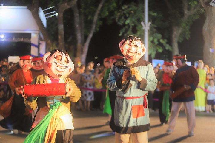 Hội tụ sắc màu văn hóa truyền thống trong lễ hội đường phố "Hà Nội - điểm đến xanh" - Ảnh 5