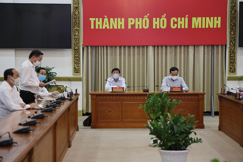 Chủ tịch UBND TP Hồ Chí Minh Nguyễn Thành Phong: Bảo vệ sức khỏe người dân là tối thượng - Ảnh 1