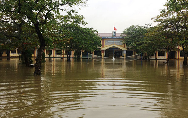 Thừa Thiên Huế: Học sinh, sinh viên được nghỉ học 2 ngày do mưa lũ - Ảnh 1