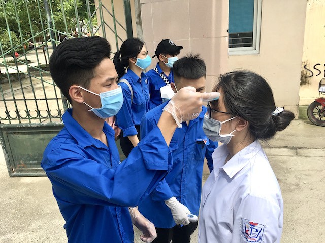 Huyện Sóc Sơn: Phòng dịch nghiêm ngặt bảo vệ thí sinh dự thi tốt nghiệp THPT - Ảnh 2