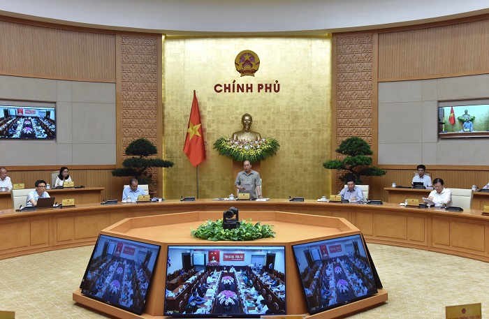 Thủ tướng: TP Hồ Chí Minh, Hà Nội chống dịch bài bản, kiên quyết xét nghiệm trên diện rộng - Ảnh 1