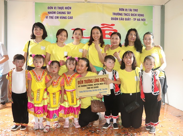 Trường THCS Dịch Vọng chung tay chia sẻ với trẻ em vùng cao Hà Giang - Ảnh 5