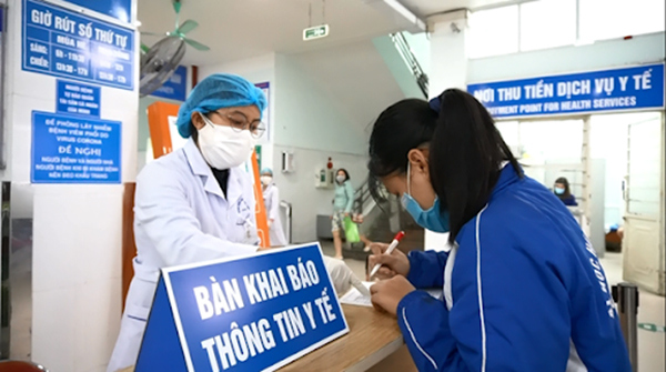 Hà Nội tạm dừng 3 bệnh viện vì không an toàn trong phòng, chống dịch: Không thể lơ là! - Ảnh 1