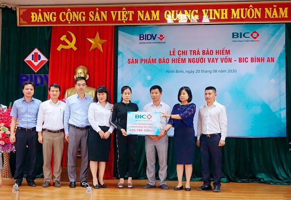 BIC trao hơn 1,5 tỷ đồng quyền lợi bảo hiểm cho khách hàng tại Nam Định, Ninh Bình - Ảnh 1