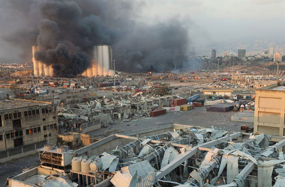 Bảo hộ công dân Việt Nam tại Lebanon sau hai vụ nổ lớn ở Beirut - Ảnh 1