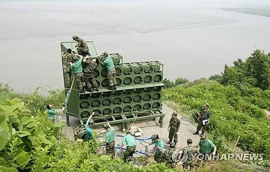 Triều Tiên lắp đặt hệ thống loa phóng thanh dọc biên giới với Hàn Quốc - Ảnh 1