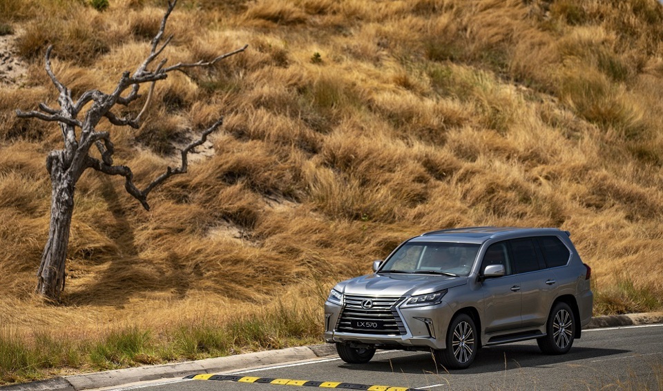 Điều đặc biệt của Lexus LX570 tại Việt Nam - Ảnh 4