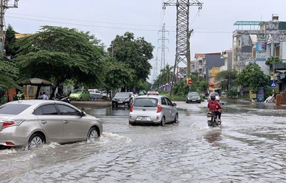Thời tiết hôm nay 2/8: Hà Nội và các tỉnh miền Bắc mưa lớn, cảnh báo ngập úng cục bộ - Ảnh 2