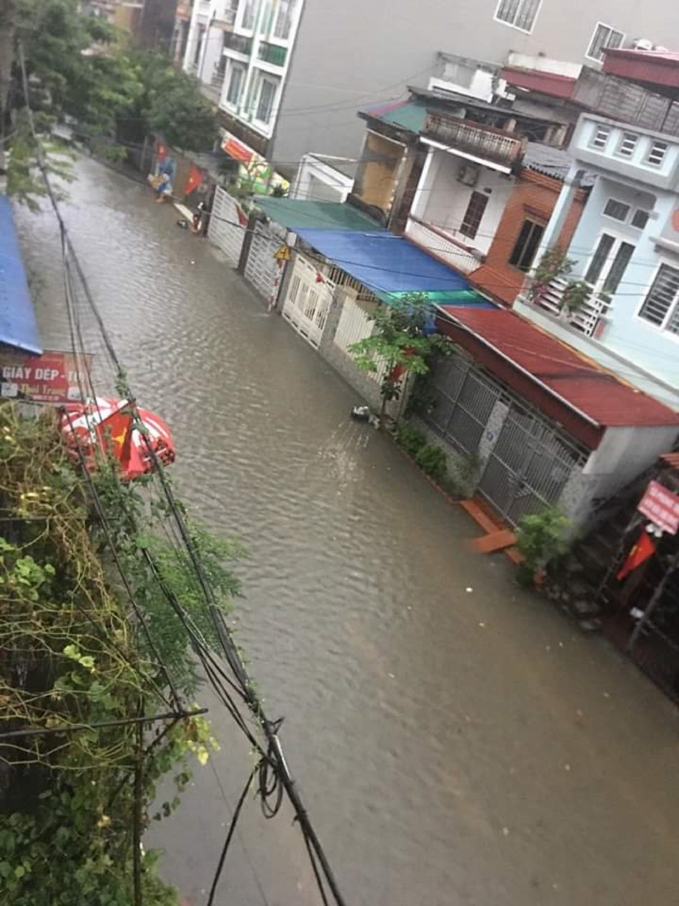 TP Thái Nguyên: Mưa lớn kéo dài khiến nhiều tuyến phố ngập trong biển nước - Ảnh 6