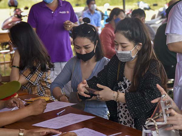 Từ ngày 16/9, người ở Đà Nẵng đến Huế không cần xét nghiệm PCR - Ảnh 1