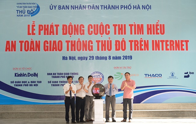 Chương trình truyền thông "Vì An toàn giao thông Thủ đô": Dấu ấn năm thứ 9 - Ảnh 1