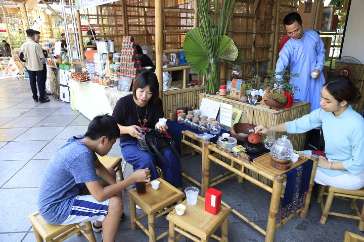 Nhiều hoạt động hấp dẫn quảng bá văn hóa, du lịch Hà Nội tại Hồ Gươm - Ảnh 7