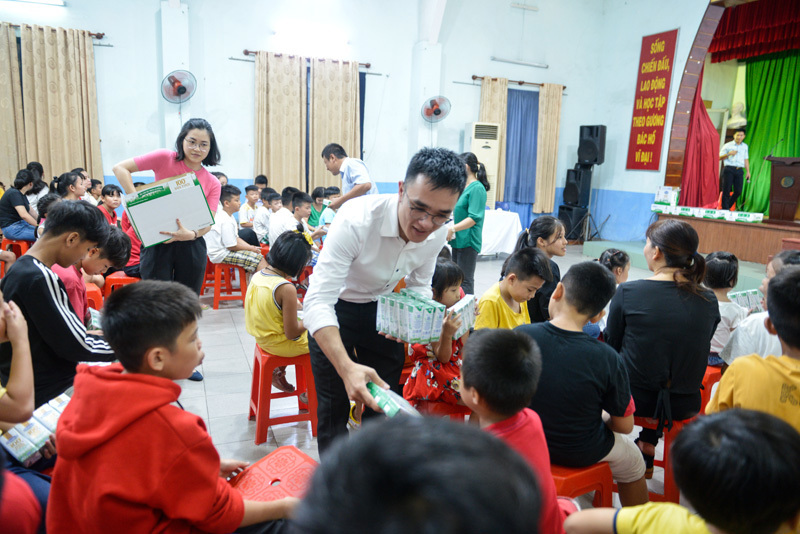 Hành trình trao sữa giữa đại dịch của Quỹ sữa Vươn cao Việt Nam, để mọi trẻ em được uống sữa mội ngày - Ảnh 17