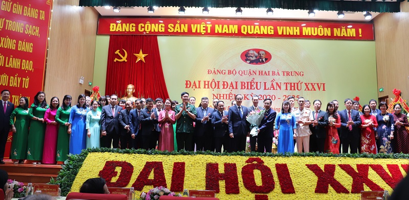 Đồng chí Nguyễn Văn Nam tái đắc cử là Bí thư Quận ủy Hai Bà Trưng - Ảnh 2
