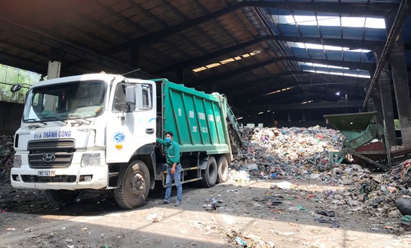 Các trạm trung chuyển, nhà máy xử lý rác được tăng cường phối hợp ngăn chặn tình trạng ùn ứ rác thải - Ảnh 4