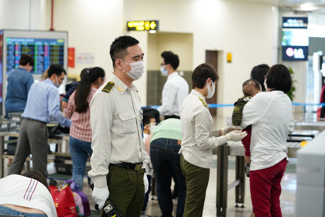 Vận chuyển hành khách nội địa tại sân bay Nội Bài đã phục hồi hoàn toàn - Ảnh 1