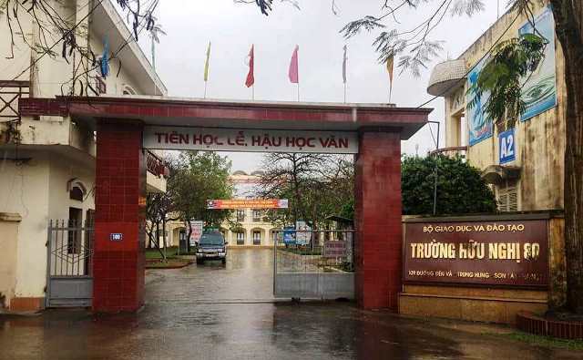Thị xã Sơn Tây: Hơn 2.000 thí sinh làm thủ tục dự thi tốt nghiệp THPT - Ảnh 1