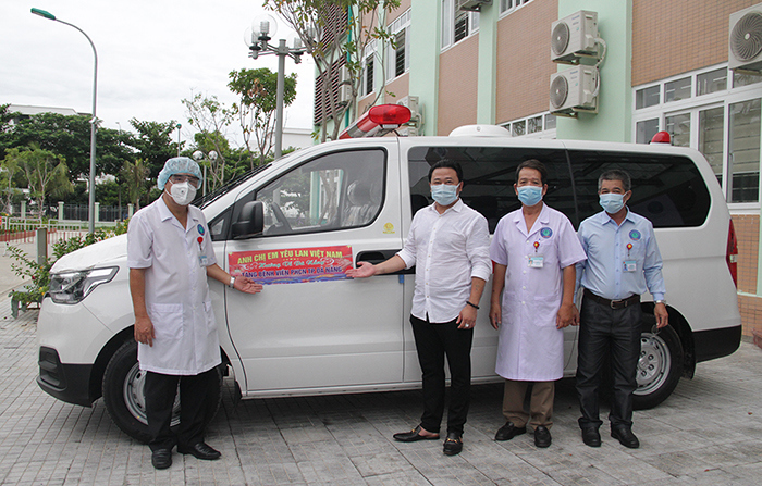 Hội yêu lan tặng xe cứu thương cho Bệnh viện ở Đà Nẵng - Ảnh 2