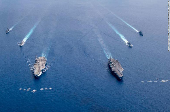 2 tàu sân bay của hải quân Mỹ tiếp tục tập trận ở Biển Đông - Ảnh 1