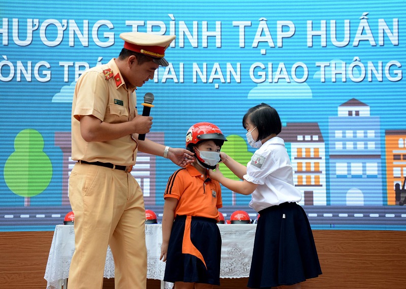 Quận Hai Bà Trưng: Trường Tiểu học Tây Sơn tập huấn nâng cao kỹ năng tham gia giao thông an toàn cho học sinh - Ảnh 3