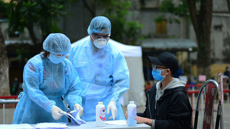 Phát hiện 5 ca dương tính SARS-CoV-2, Việt Nam có 464 người mắc Covid-19 - Ảnh 1